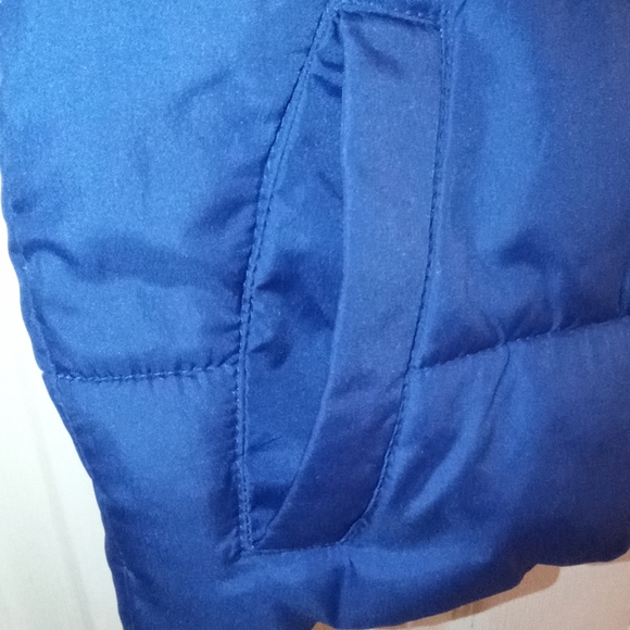 Old Navy Puffer Vest - Picture 3 of 4
